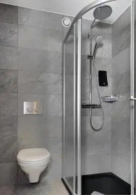 Ein Badezimmer in der Unterkunft Hausroc-Zermatt