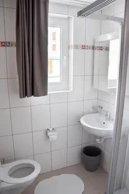 Ein Badezimmer in der Unterkunft Apartment Amasaas by Interhome
