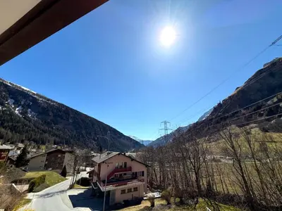 Ein allgemeiner Bergblick oder ein Berglick von der Ferienwohnung aus