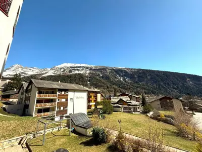 Ein allgemeiner Bergblick oder ein Berglick von der Ferienwohnung aus
