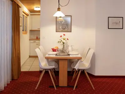 Grundriss der Unterkunft Apartment Chalet Abendrot apARTments-13 by Interhome