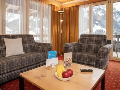 Ein Sitzbereich in der Unterkunft Apartment Chalet Abendrot apARTments-30 by Interhome