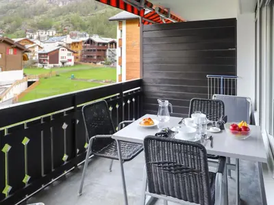 Ein allgemeiner Bergblick oder ein Berglick von der Ferienwohnung aus