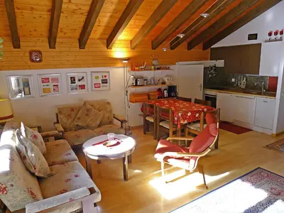 Ein Sitzbereich in der Unterkunft Apartment Gentiana - Utoring-42 by Interhome