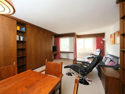 Ein Sitzbereich in der Unterkunft Apartment Ringstrasse Apt 314 by Interhome
