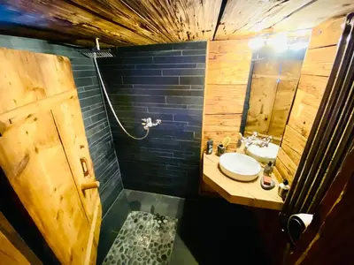 Ein Badezimmer in der Unterkunft Zum Stillen Unicum