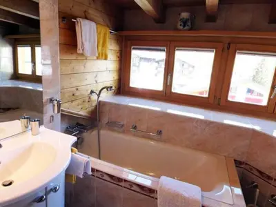 Ein Badezimmer in der Unterkunft Apartment Dominic B by Interhome