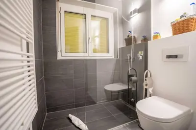 Ein Badezimmer in der Unterkunft St Christoph by HomeFlow
