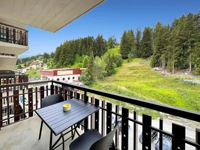 Ein Balkon oder eine Terrasse in der Unterkunft Pied de piste de Thyon - 4 Vallees
