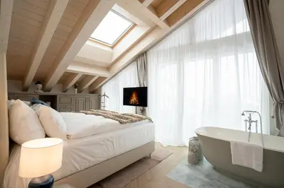 Ein Bett oder Betten in einem Zimmer der Unterkunft Mirabeau Etoile