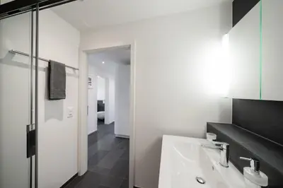 Küche/Küchenzeile in der Unterkunft Schöne Parterrewohnung in Matten