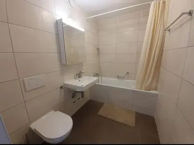 Ein Badezimmer in der Unterkunft Jacqueline residence