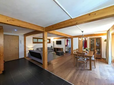 Ein Sitzbereich in der Unterkunft N-Orgon - Sleeps 4, tranquil location.