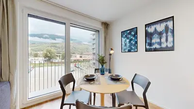 Ein allgemeiner Bergblick oder ein Berglick von der Ferienwohnung aus