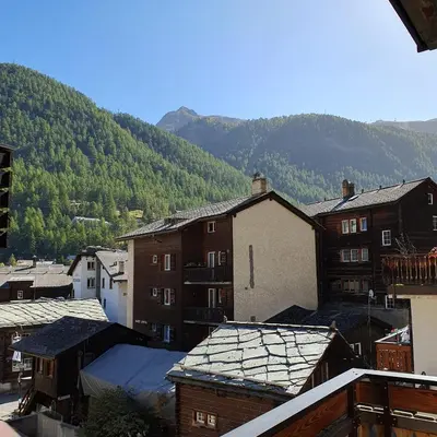 Ein allgemeiner Bergblick oder ein Berglick von der Ferienwohnung aus