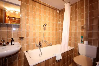 Ein Badezimmer in der Unterkunft Everest N - Two room apartment for 4 persons