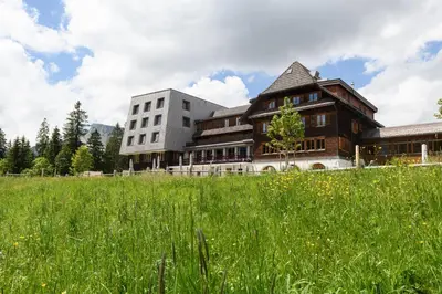 Das Gebäude in dem sich das Hotel befindet