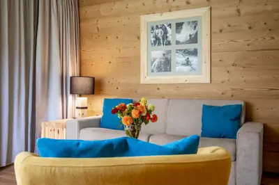 Ein Sitzbereich in der Unterkunft SWISSPEAK Resorts by Pierre & Vacances Premium Meiringen