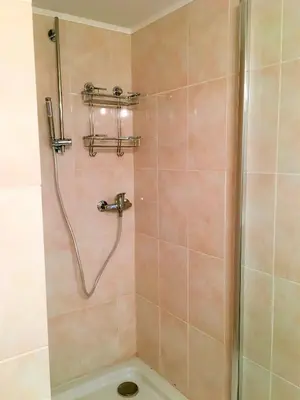 Ein Badezimmer in der Unterkunft La Chaumière d'Hérens
