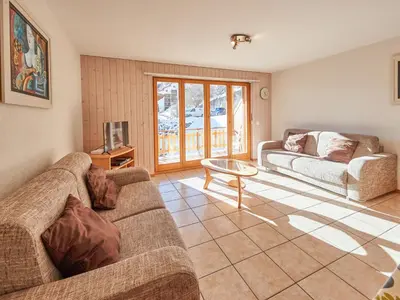 Ein Sitzbereich in der Unterkunft Apartment Sérandes-4 by Interhome