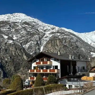 Swiss Paradise 7 Gaste und Nadelhorn 6 Gaste