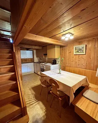 Ein Sitzbereich in der Unterkunft Meieli's Chalet