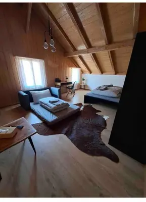 Ein Sitzbereich in der Unterkunft Forest View Apartment in Leissigen by Interlaken with No Kitchen