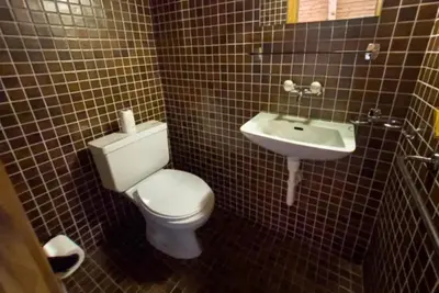 Ein Badezimmer in der Unterkunft tHE Eagle Nest Duplex - Your Mountain Retreat