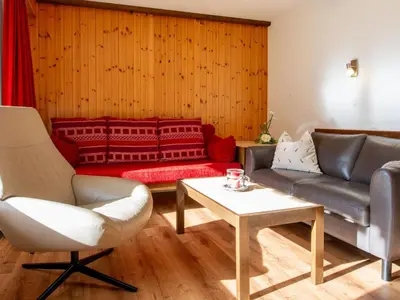 Ein Sitzbereich in der Unterkunft Apartment Haus Azur by Interhome