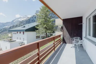 Ein allgemeiner Bergblick oder ein Berglick von der Ferienwohnung aus