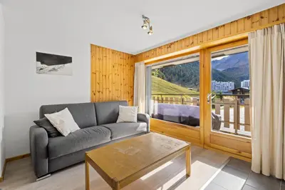 Ein allgemeiner Bergblick oder ein Berglick von der Ferienwohnung aus