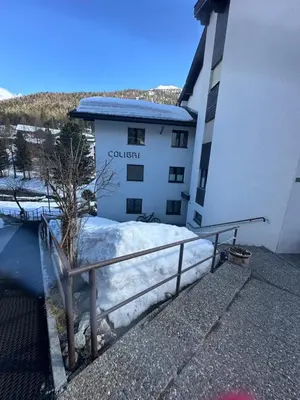 Ein allgemeiner Bergblick oder ein Berglick von der Ferienwohnung aus