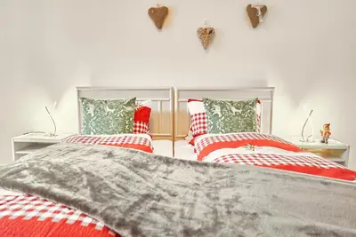 Ein Bett oder Betten in einem Zimmer der Unterkunft Double Room by Interlaken. Parking