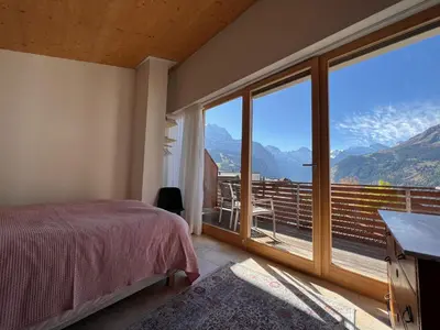 Ein allgemeiner Bergblick oder ein Berglick von der Ferienwohnung aus