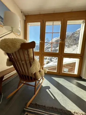 Ein allgemeiner Bergblick oder ein Berglick von der Ferienwohnung aus