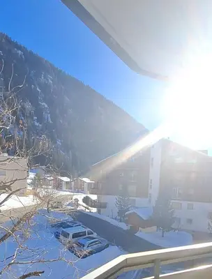 Ein allgemeiner Bergblick oder ein Berglick von der Ferienwohnung aus