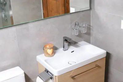 Ein Badezimmer in der Unterkunft Cosy studio for 4 near ski lift, HAMEAU C13