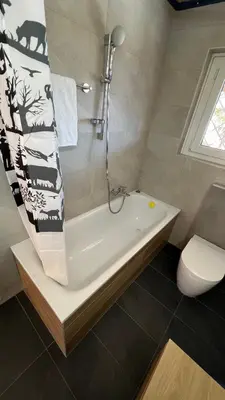 Ein Badezimmer in der Unterkunft Chalet La Louise avec vue imprenable