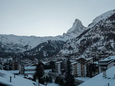 Ein allgemeiner Bergblick oder ein Berglick von der Ferienwohnung aus