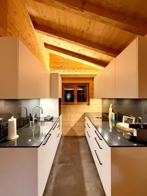 Küche/Küchenzeile in der Unterkunft Chalet Spatz Loft with Sauna Kandersteg Oeschinen Lake