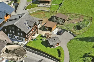 Blick auf Chalet Spillstatt aus der Vogelperspektive
