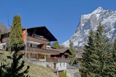 Ein allgemeiner Bergblick oder ein Berglick von der Ferienwohnung aus