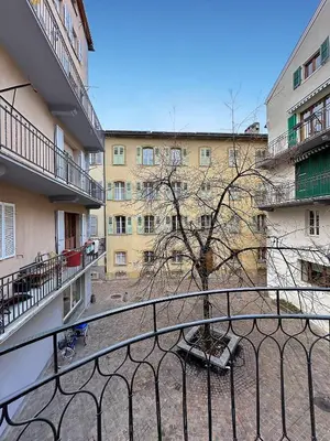 Ein Balkon oder eine Terrasse in der Unterkunft Studio 505 - Sion Old City - Swiss Alps