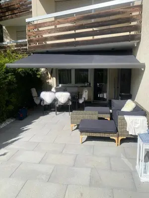 Ein Sitzbereich in der Unterkunft Studio magnifique avec terrasse spacieuse Loèche-les-Bains Vacances