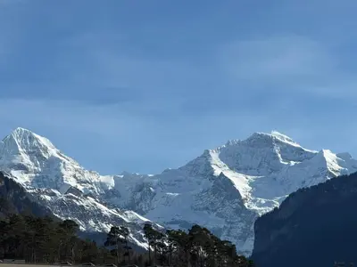 Ein allgemeiner Bergblick oder ein Berglick von der Ferienwohnung aus