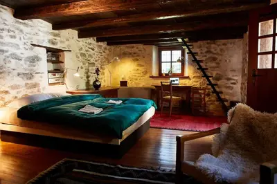 Ein Bett oder Betten in einem Zimmer der Unterkunft Wild Valley Secret Garden in Valle Onsernone