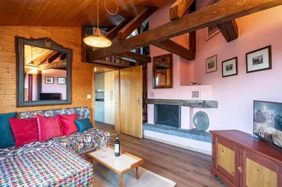 Ein Sitzbereich in der Unterkunft Chalet Schweizerhof Attic