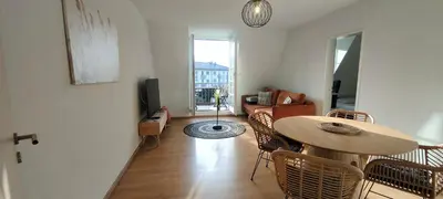 TV/Unterhaltungsangebot in der Unterkunft 2 min vom Bahnhof, Stadt nah, Modern, bequem,