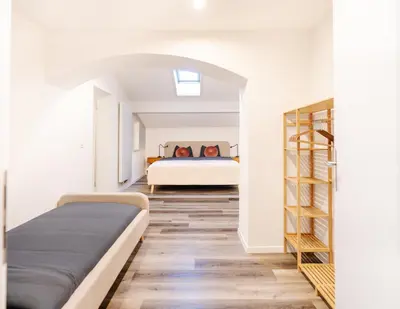 Ein Bett oder Betten in einem Zimmer der Unterkunft Bellevue & Classy Mountain View apartment