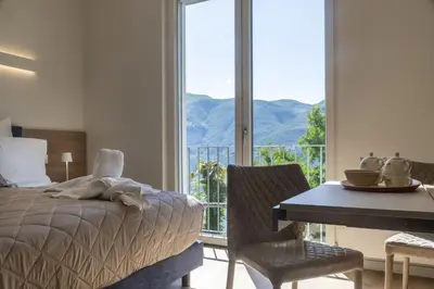 Ein allgemeiner Bergblick oder ein Berglick von der Ferienwohnung aus